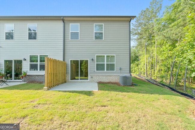 Building Photo - 160 Hazel Dr
