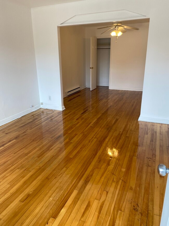 Photo du bâtiment - 794 Av 5E