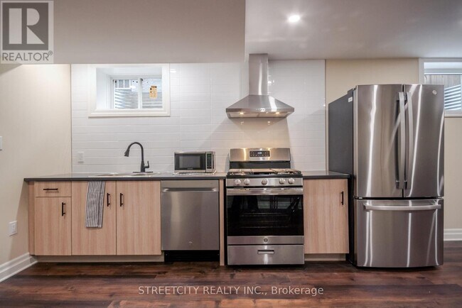 Photo du bâtiment - 1253 Howlett Cir