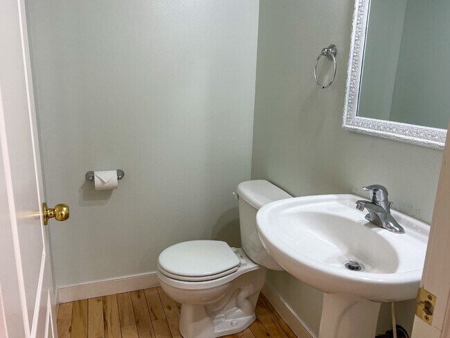 Foto del edificio - 1045 N 130 W