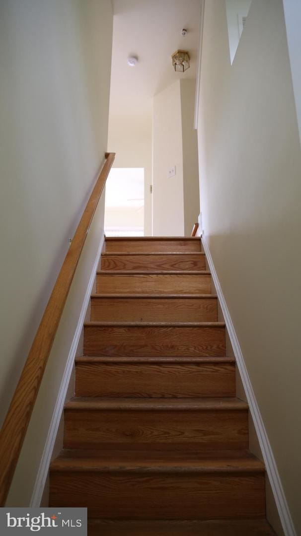 Building Photo - 12131 Amber Ridge Cir