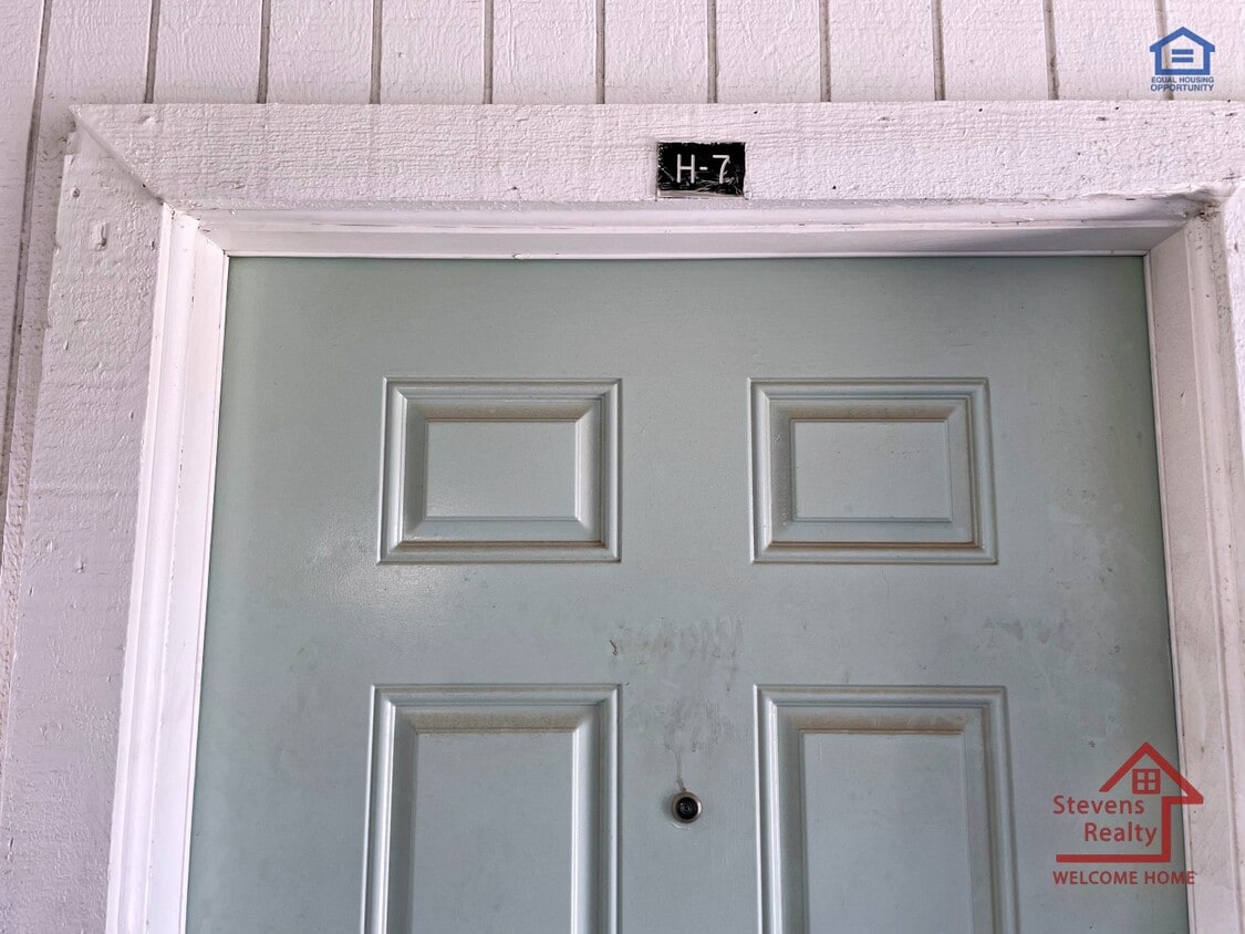 Primary Photo - 2111 NW Lindy Ave