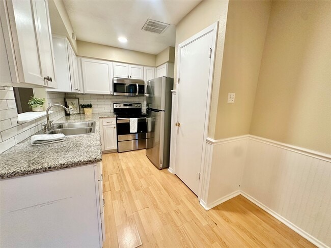 Building Photo - 3758 Laura Leigh Dr