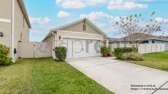 Foto del edificio - 3945 Angola Ln