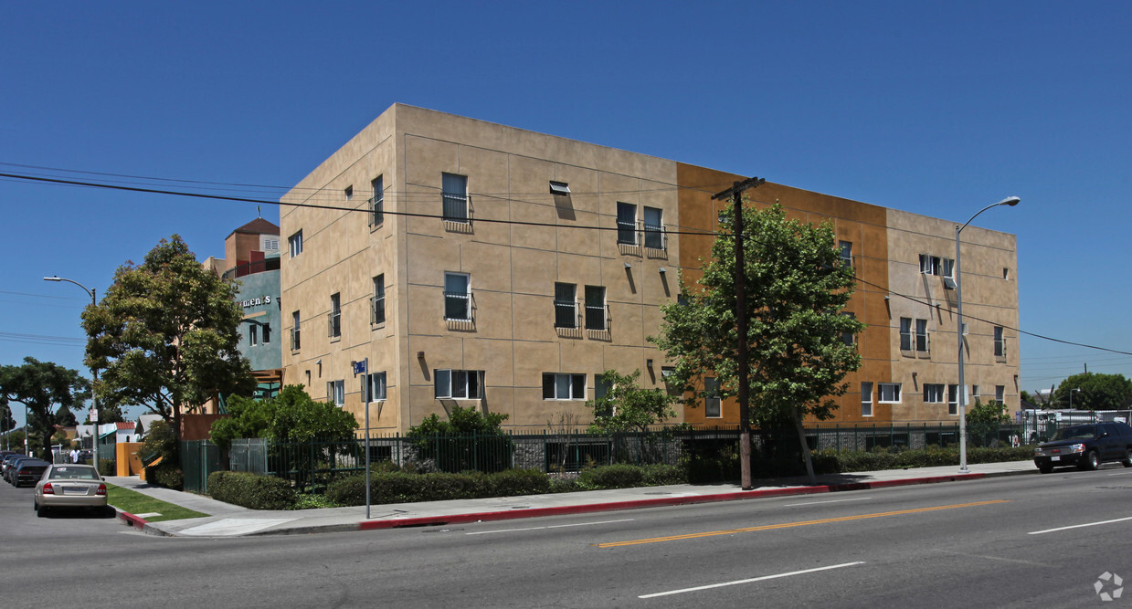 Primary Photo - Umoja Apartments