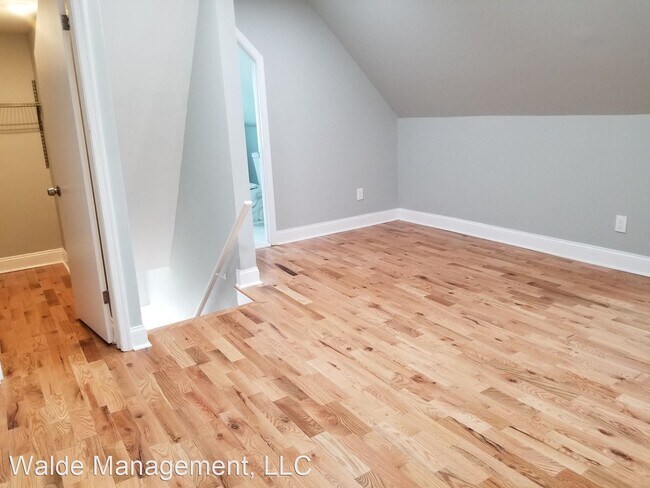 Building Photo - 921 Bay Ridge Ave