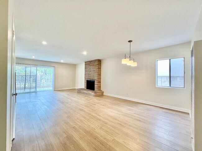 Foto del edificio - 1552 Berkeley St