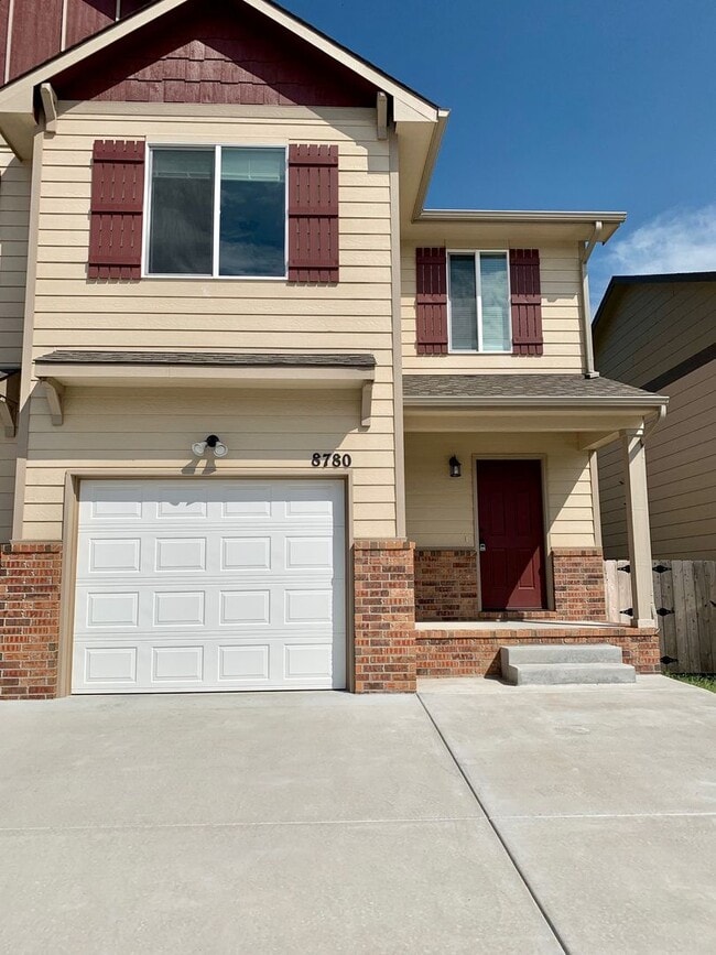 Building Photo - 8772 E Harry St