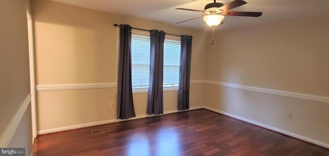 Building Photo - 106 Lindenridge Road