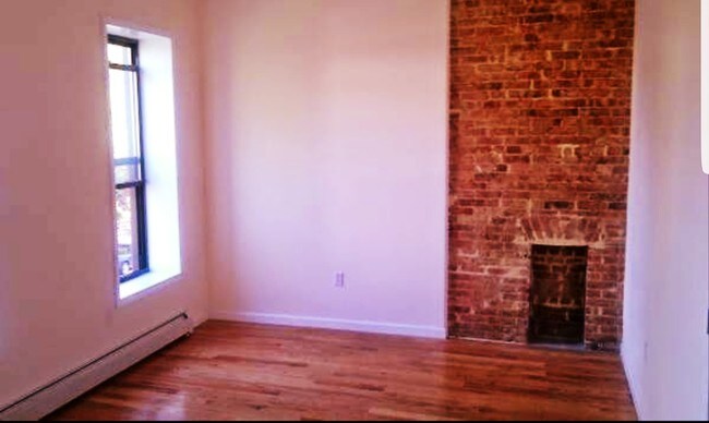 Foto del edificio - 763 Jefferson Ave