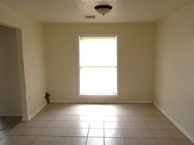 Building Photo - 2503 SW Cornell Ave
