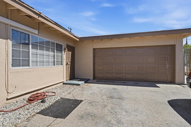 Foto del edificio - 38860 Deer Run Rd