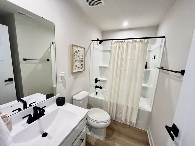 Building Photo - 100 Fost Blvd