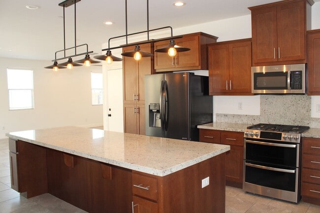 Foto del edificio - 1345 Orchid Ct