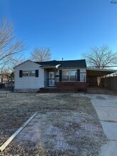 Building Photo - 1633 Orchard Ave