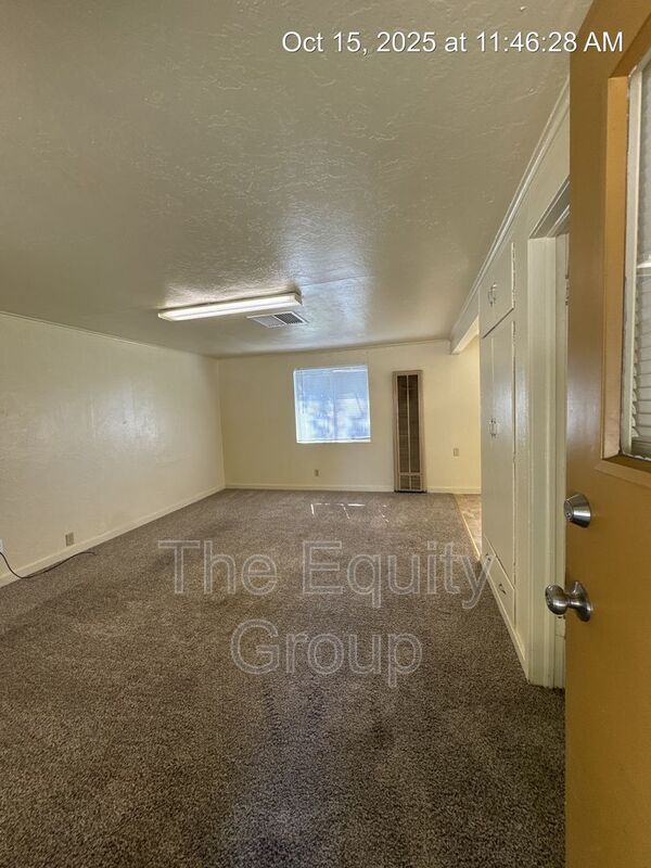Foto del edificio - 143 N Castle Rock St