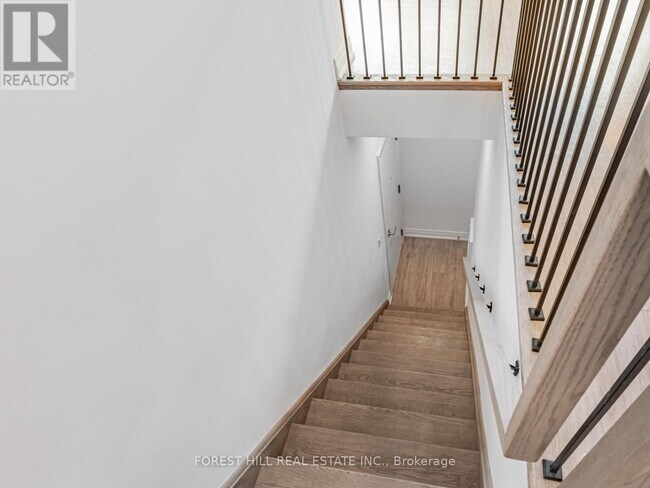Building Photo - 15-15 Brenthall Ave