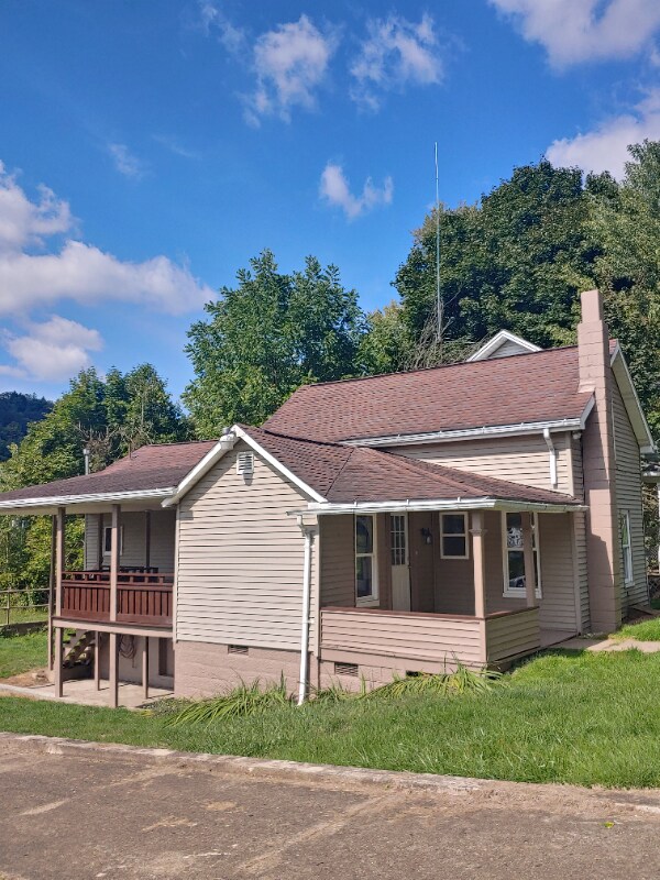67 N Palmer Ave, Foxburg, PA 16036 House Rental in Foxburg, PA