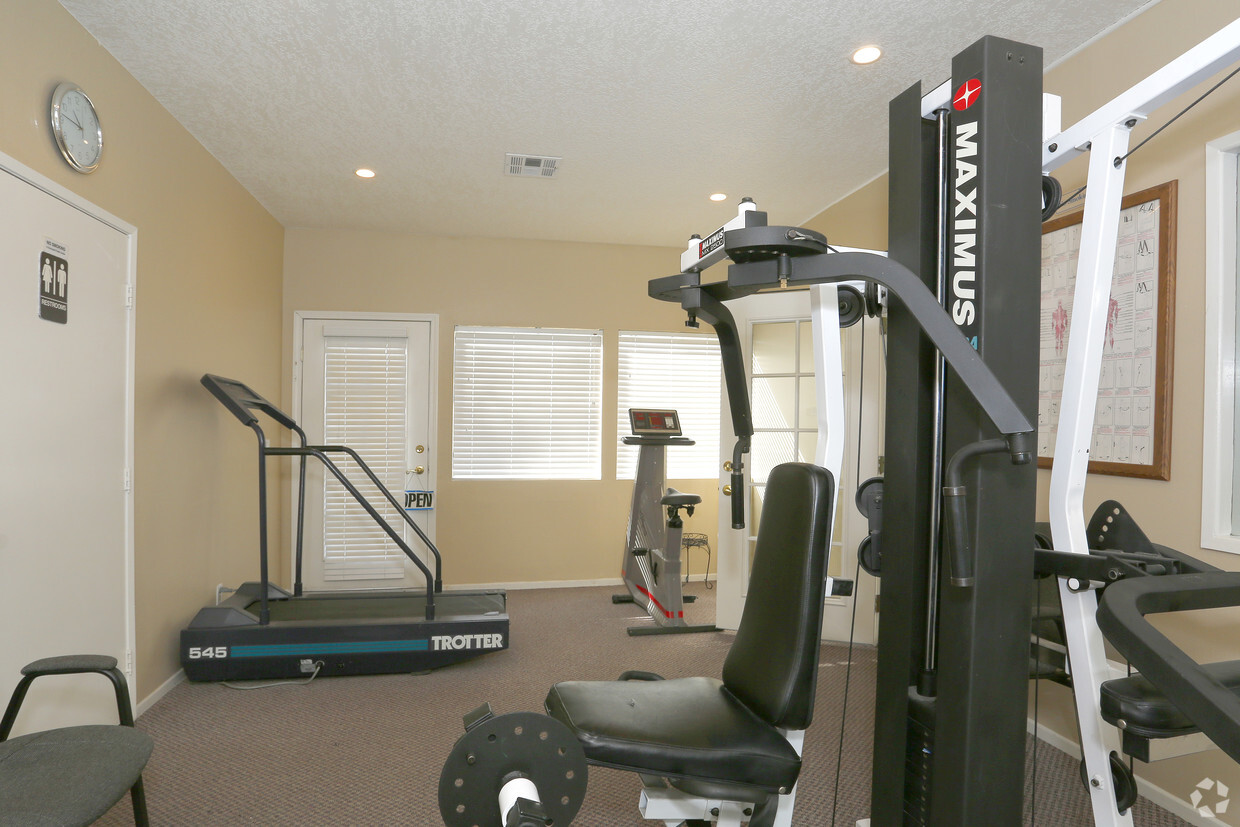 Fitness Center - Regency Apartments