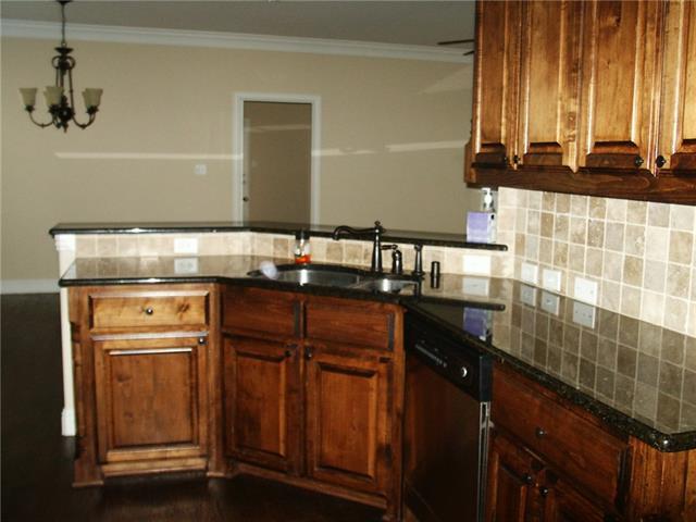Foto del edificio - 514 Heath Ln