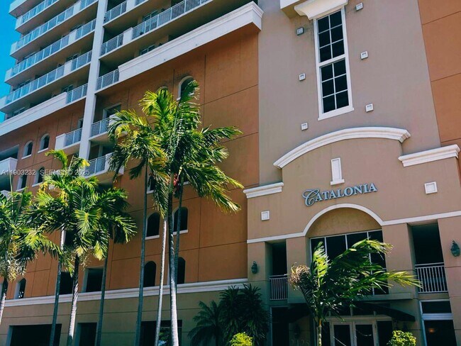 Foto del edificio - 2425 SW 27th Ave