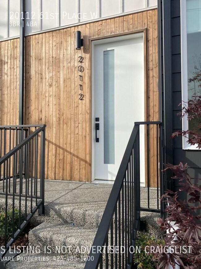 Foto del edificio - Brand New 3Bed/4 Bath Townhouse in Lynnwoo...