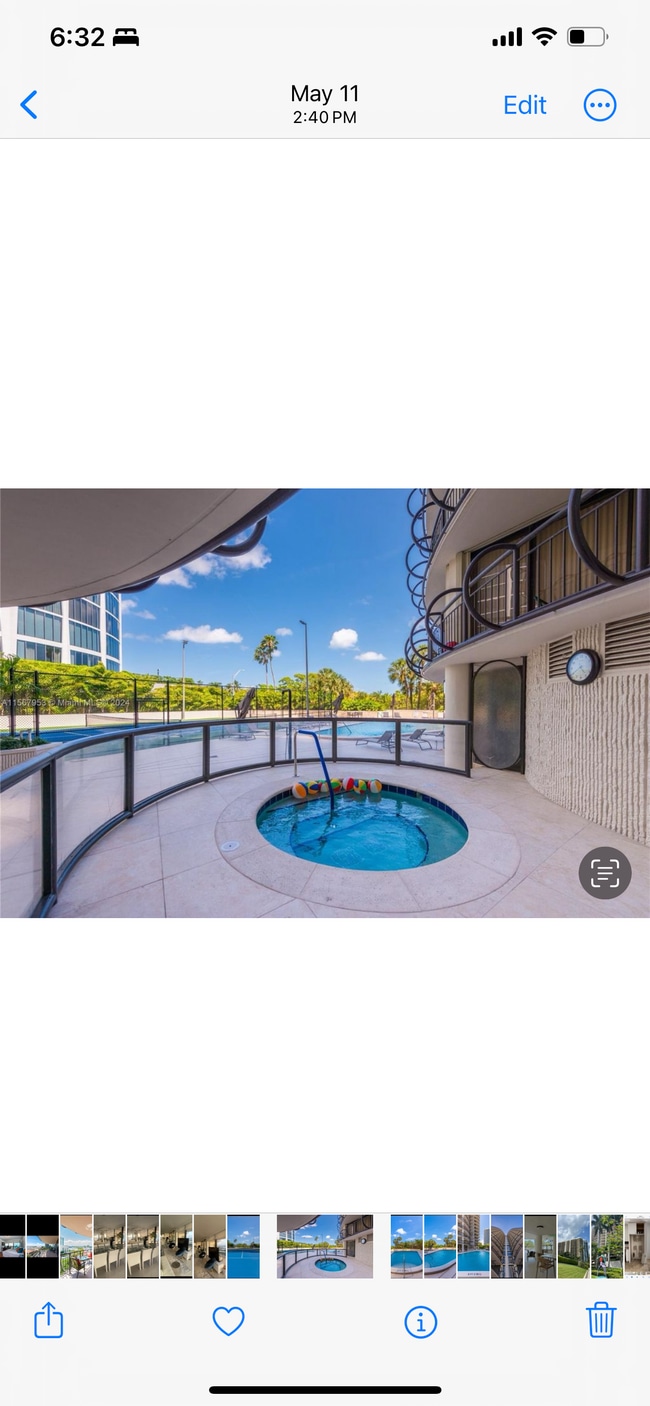 Building Photo - 2843 S Bayshore Dr