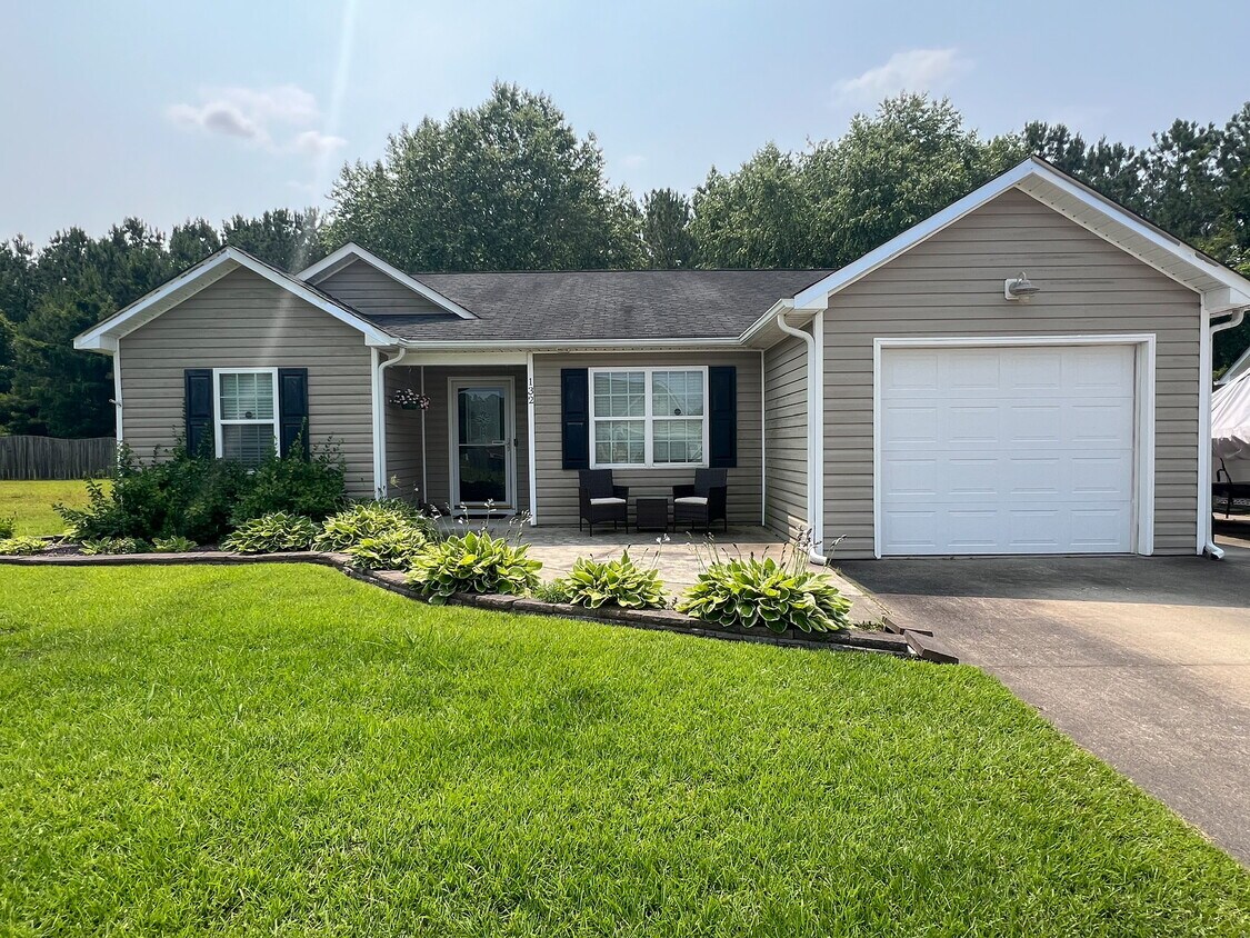 Foto principal - 132 Crooked Run Dr