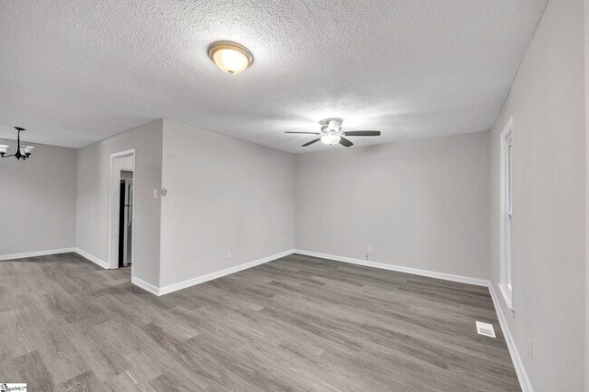 Building Photo - 114 Placid Pl