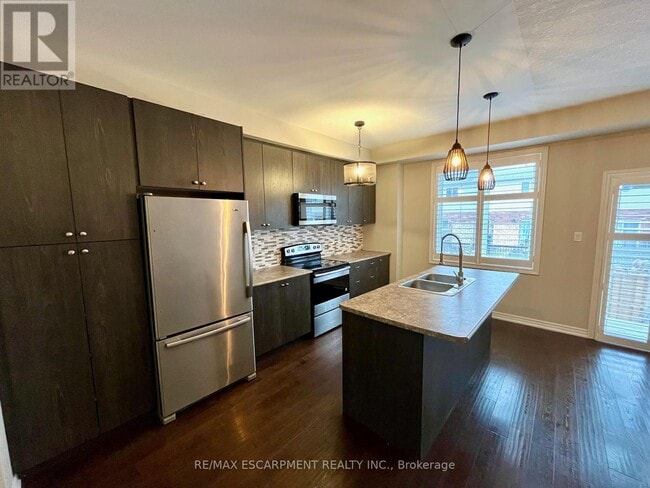 Photo du bâtiment - 7 Pinot Cres