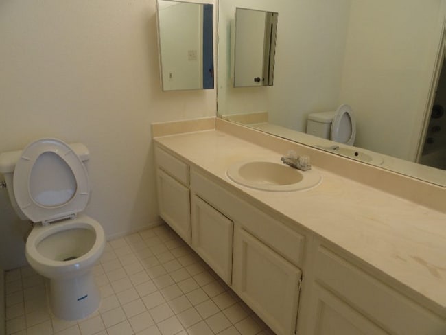 Building Photo - 9522 Pagewood Ln