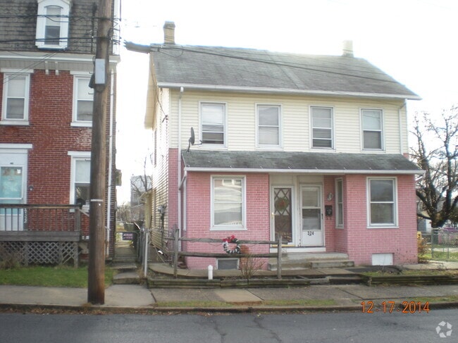 Building Photo - 326 E Vine St