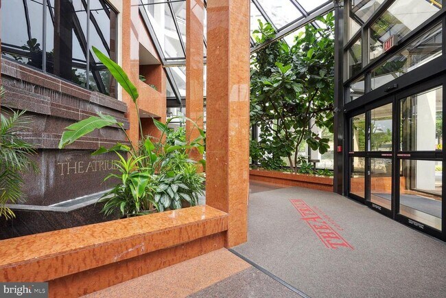 Foto del edificio - 1530 Key Blvd