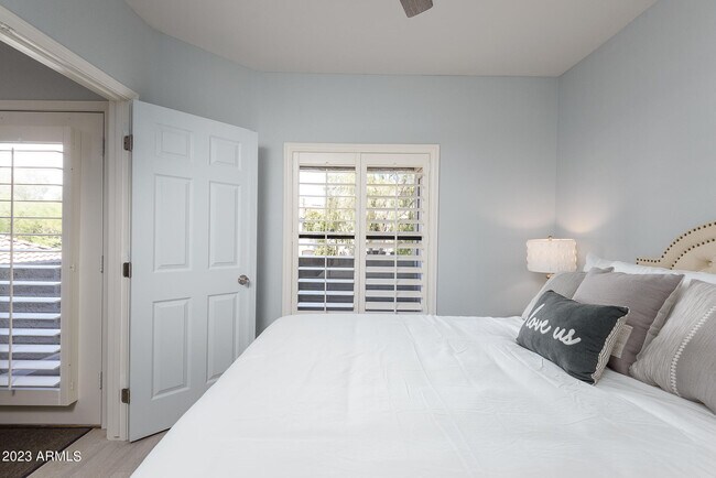 Foto del edificio - 15095 N Thompson Peak Pkwy