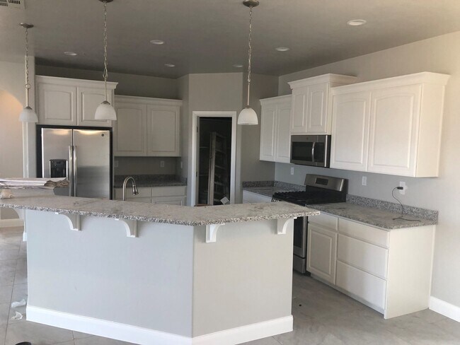 Foto del edificio - Newer Home in Sky Ridge