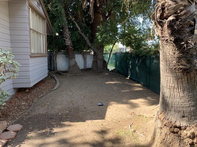 Foto del edificio - 6222 Banner Ave