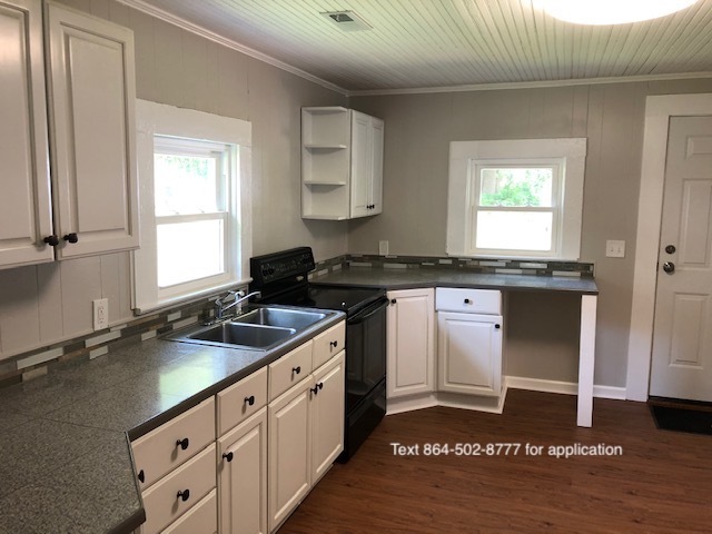 kitchen granite tile counters - 1908 Martin Ave