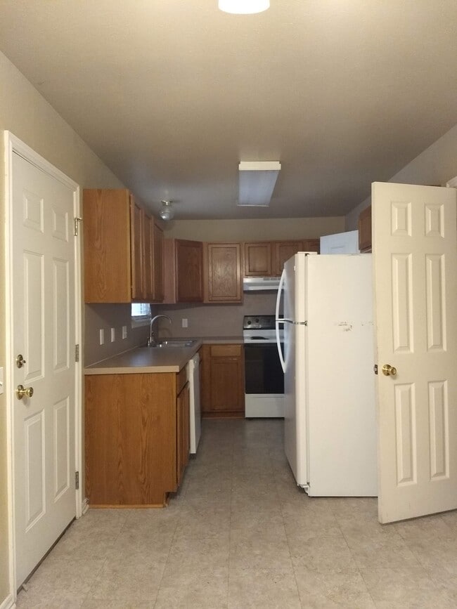 Foto del edificio - 202 Timbercrest Ct