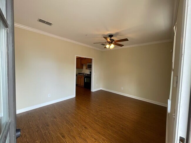 Building Photo - OLD MAIN CONDOS 1BR | Walk to Cotton District | Fall ‘26 AVAILABILITY