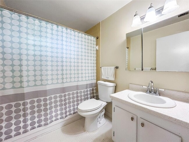 Photo - 1706 Belleair Forest Dr Apartment