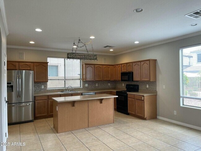 Foto del edificio - 3117 S Southwind Dr