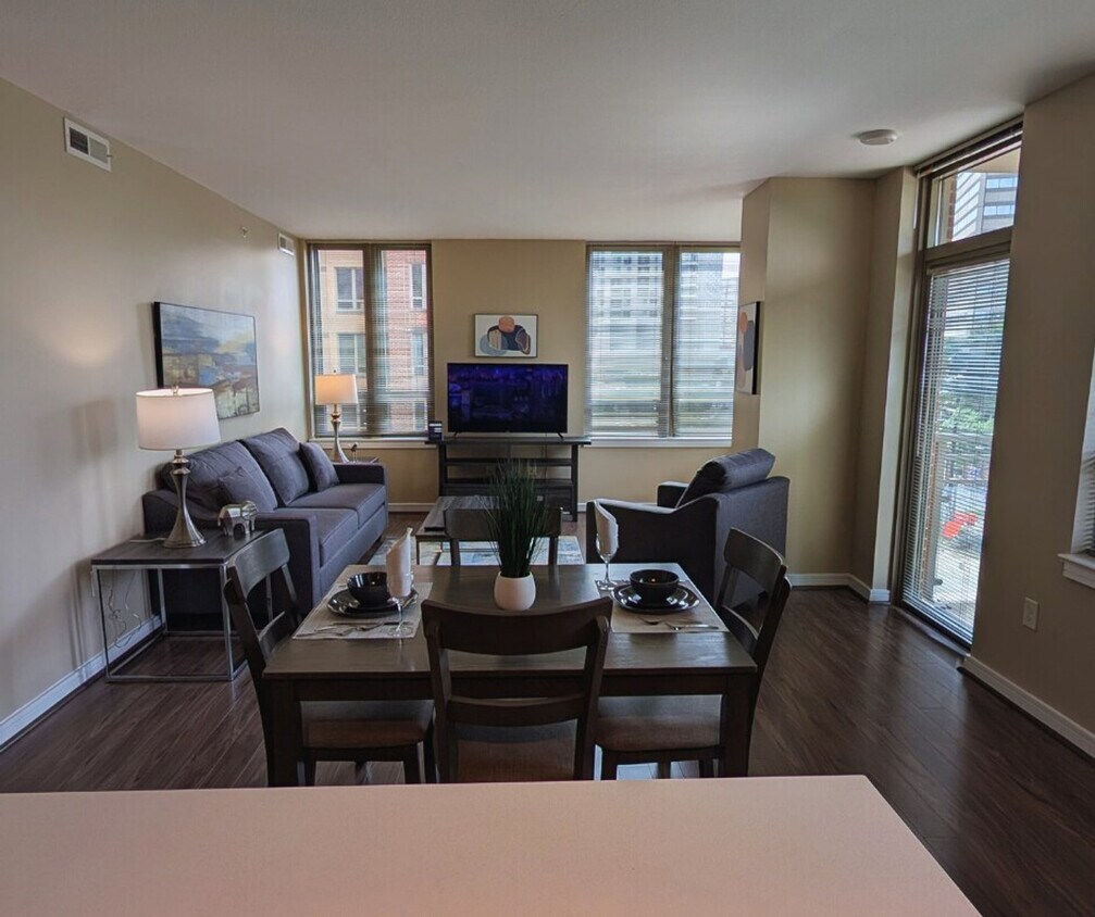 Foto principal - 1102 S Eads St