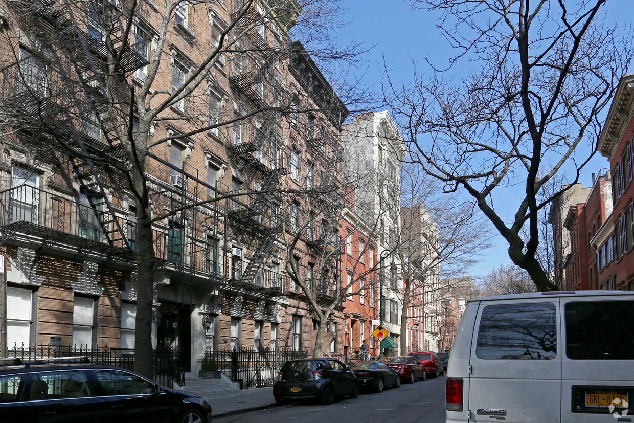 Primary Photo - 63 Bank St