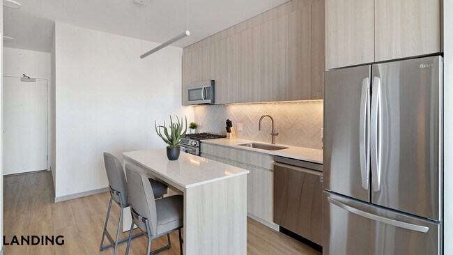 Foto del edificio - 513 S Damen Ave