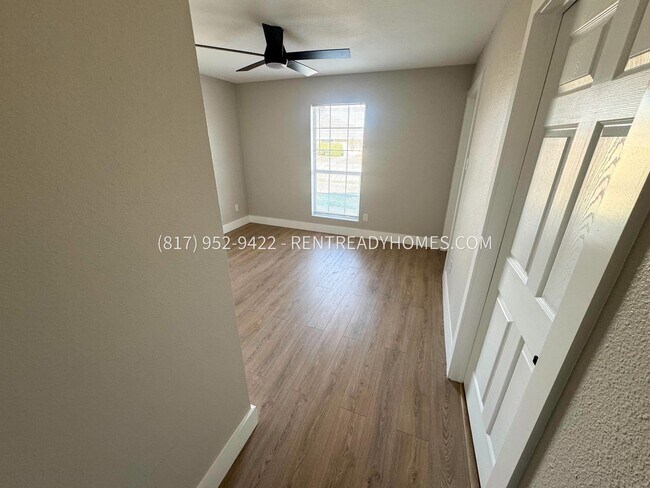 Foto del edificio - 904 Potomac Dr