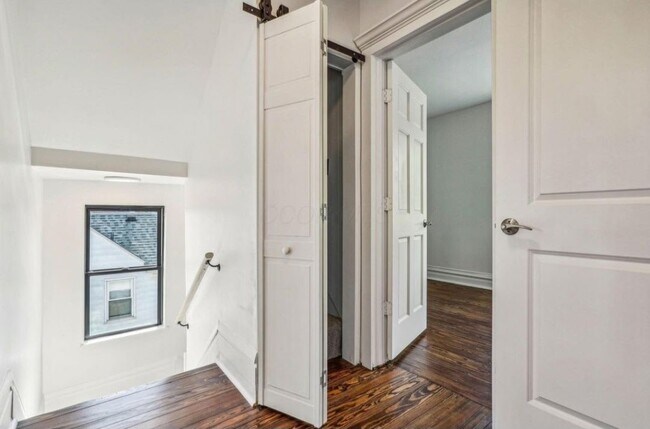 Foto del edificio - 4270 Broadway