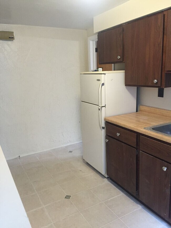 Foto del edificio - 5214 Friendship Ave