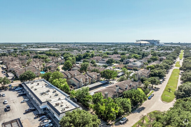Aerial Overview of Surrounding Houston Area - One Montreal Place