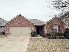 Building Photo - 2059 Avondown Rd