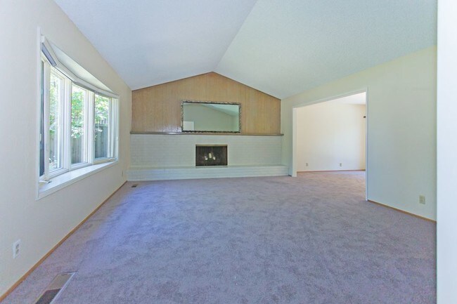 Building Photo - 1791 Grace Ave